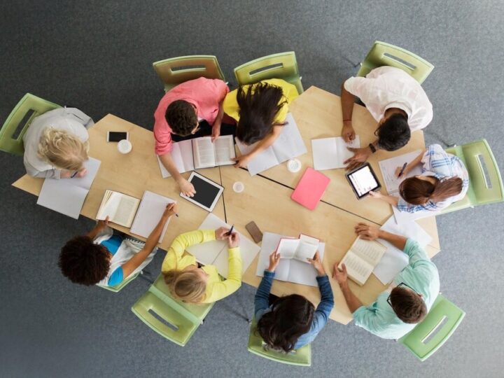 Targi Edukacyjne „Twoja Przyszłość” – klucz do świadomej kariery młodzieży