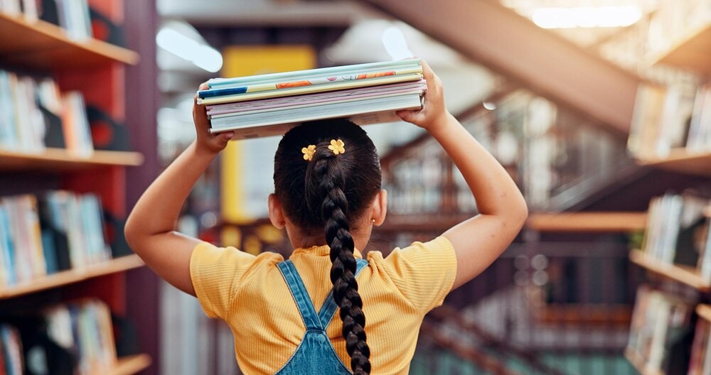 Poezja na szóstkę” – Młodzież odkrywa sztukę w LO „Andersa”