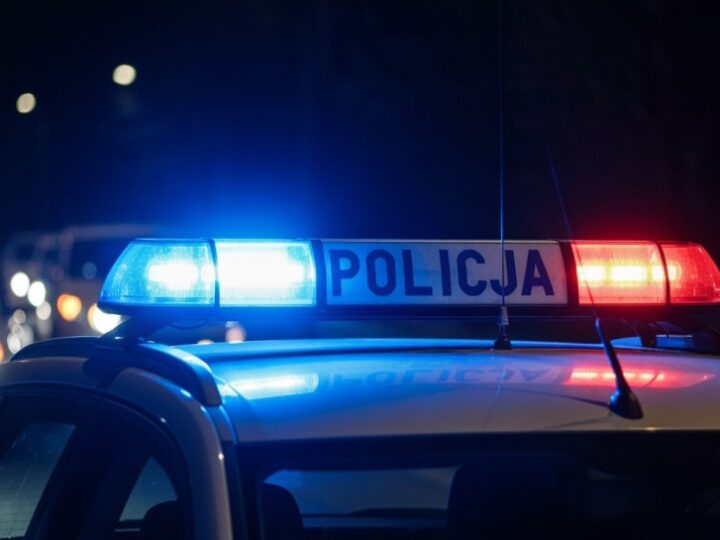 Szybkie zatrzymanie sprawców kradzieży dzięki współpracy policji z dwóch powiatów