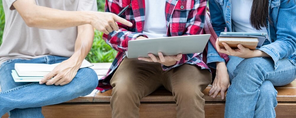 Aktywizacja zawodowa dla osób 55+ – bezpłatne wsparcie i szkolenia