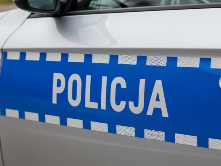Ucieczka kierowcy Audi z zakazami zakończona pościgiem w Kaliszu Pomorskim
